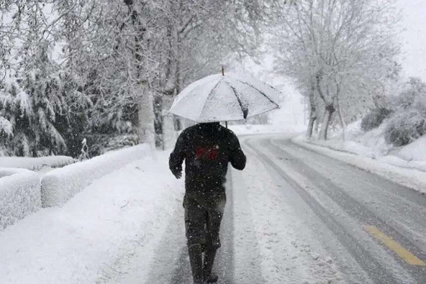 نشرة إنذارية .. تساقطات ثلجية وزخات رعدية وهبات رياح بعدد من أقاليم المملكة